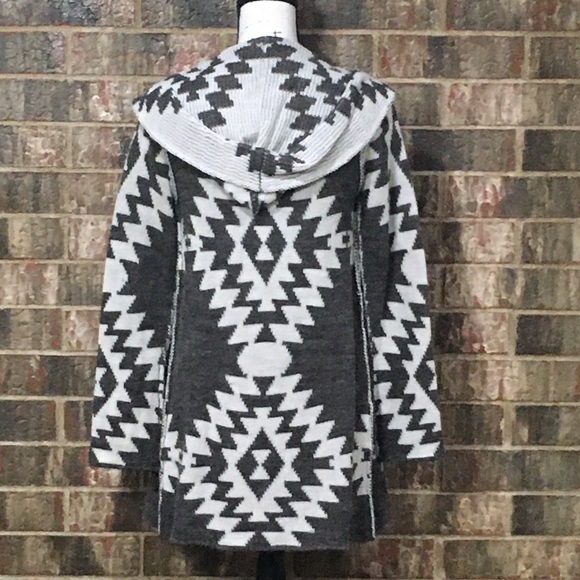 Elan Sweaters - EUC ELAN Southwest Sweater Cardigan